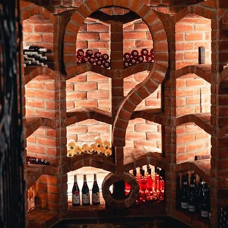 Konukevi V Hadance 3*