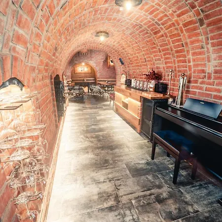 Konukevi V Hadance 3*